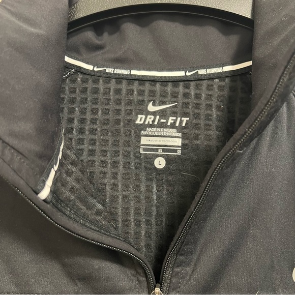 Women’s Nike Running Dri-Fit zip-up - Picture 3 of 3